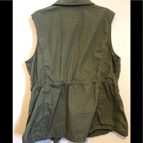 Old Navy Women’s Utility Vest In Military Green Size XL EUC - Picture 7 of 10